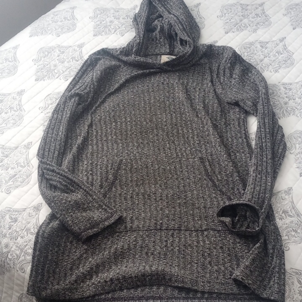 Gray Ribbed Hooded Sweater Medium Size
